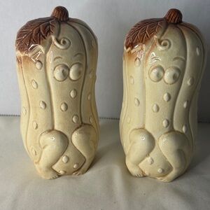 Vintage Japan Squash Gourd Salt‎ Pepper Shakers Anthropomorphic Ceramic Pair